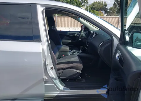 2013 Nissan Pathfinder Sv из США, поврежденный, VIN 5N1AR2MM7DC670583